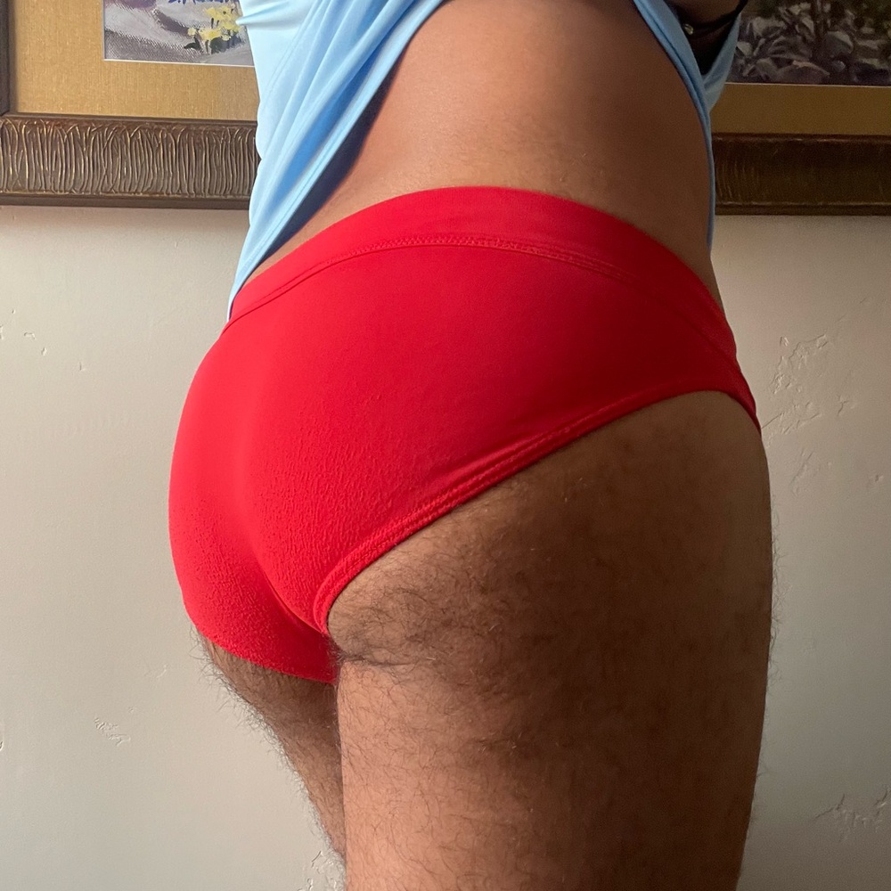 2xist Red Swim Trunks Sleek Design - Picture 3 of 10
